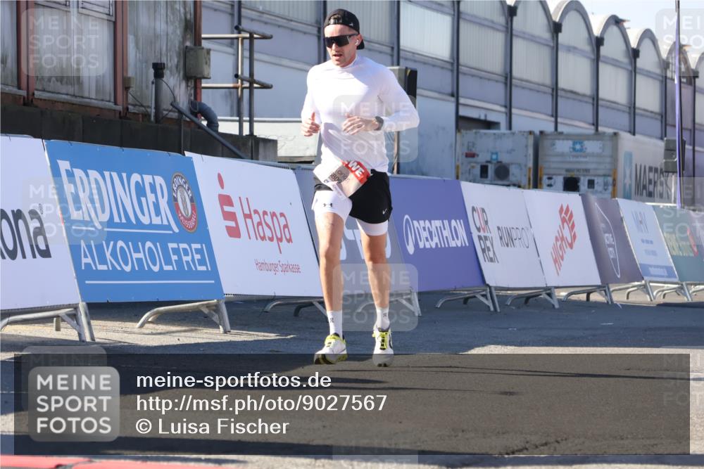 03.10.2025 - Köhlbrandbrückenlauf Luisa Fischer http://msf.ph/oto/9027567 03.10.2025 12:57:40 Ziel 4032, 4037, 4076, 4105, 4518, 6020, 6122, 6371, 6767, 6809 meine-sportfotos.de