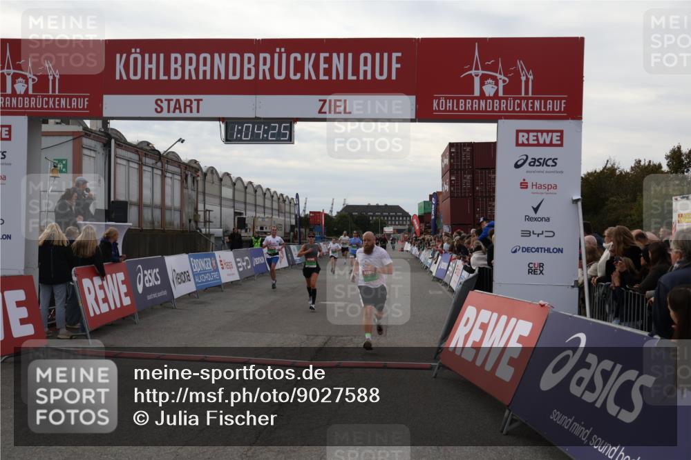 03.10.2025 - Köhlbrandbrückenlauf Julia Fischer http://msf.ph/oto/9027588 03.10.2025 16:04:25 Ziel 7245, 7308, 7338, 7466, 7611, 8082, 8818, 9010, 9213, 9618 meine-sportfotos.de