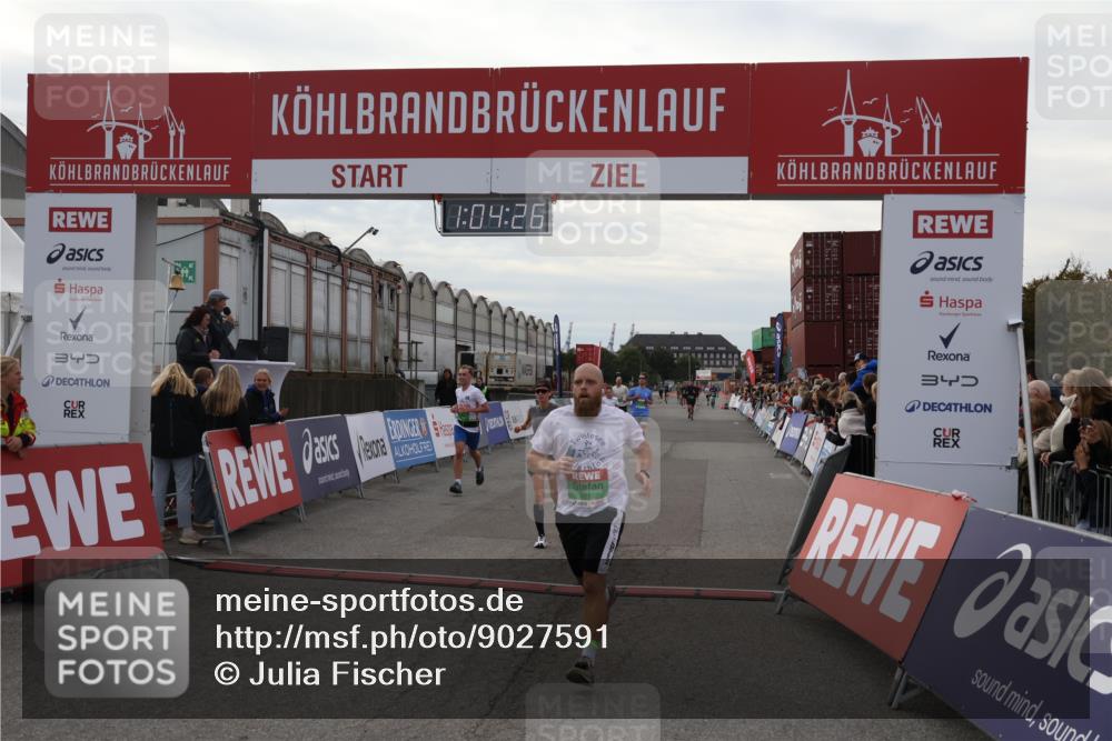 03.10.2025 - Köhlbrandbrückenlauf Julia Fischer http://msf.ph/oto/9027591 03.10.2025 16:04:26 Ziel 7245, 7308, 7338, 7611, 8082, 8818, 9010, 9213, 9618 meine-sportfotos.de