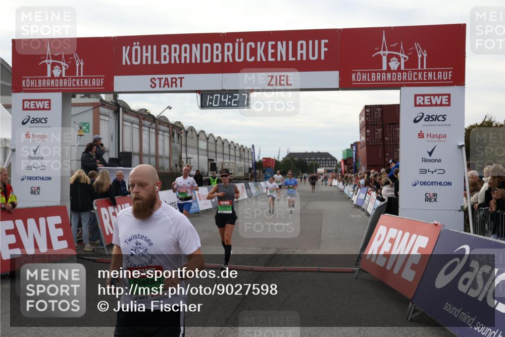 03.10.2025 - Köhlbrandbrückenlauf Julia Fischer http://msf.ph/oto/9027598 03.10.2025 16:04:27 Ziel 7245, 7308, 7338, 7611, 8818, 8825, 9010, 9213 meine-sportfotos.de