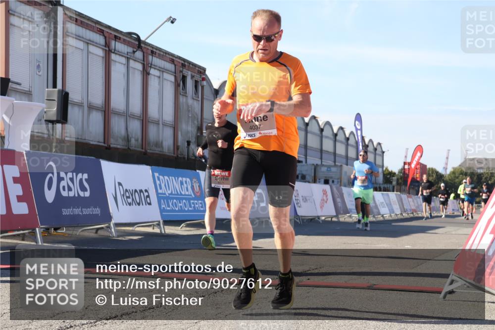 03.10.2025 - Köhlbrandbrückenlauf Luisa Fischer http://msf.ph/oto/9027612 03.10.2025 12:57:45 Ziel 4032, 4037, 4076, 4105, 5669, 5960, 6122, 6371, 6809 meine-sportfotos.de