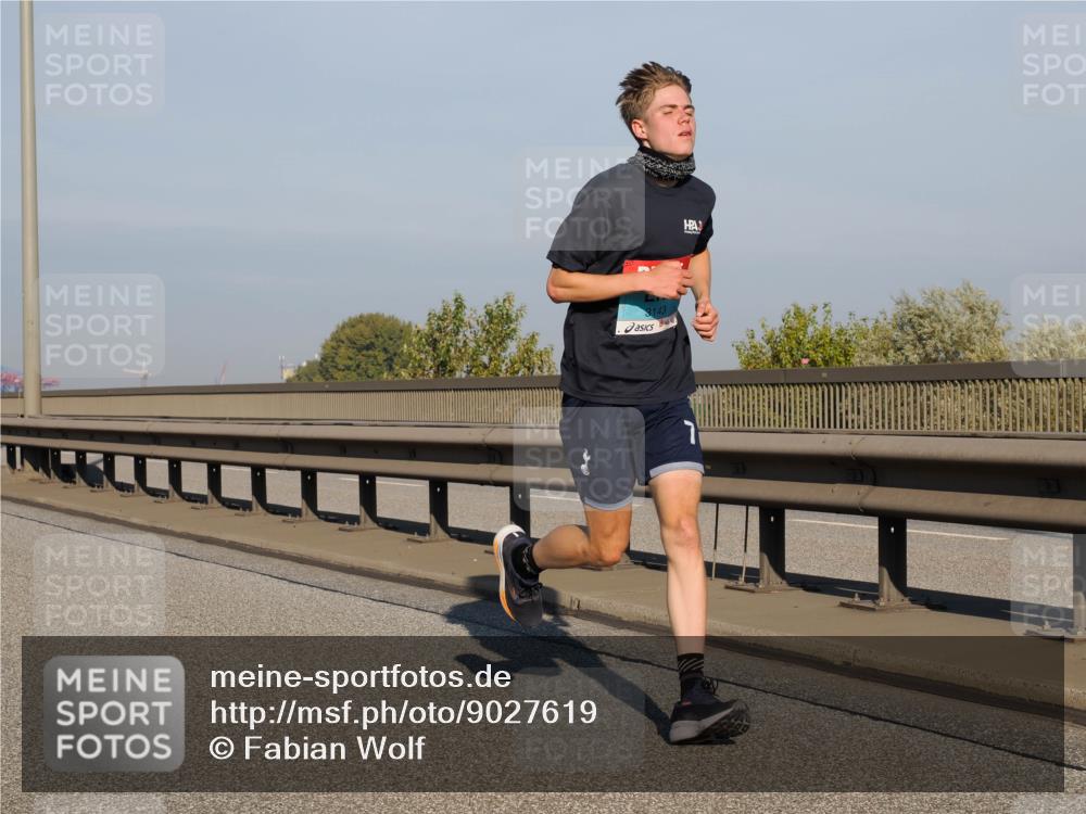 03.10.2025 - Köhlbrandbrückenlauf Fabian Wolf http://msf.ph/oto/9027619 03.10.2025 09:43:17 Position 3 3143 meine-sportfotos.de