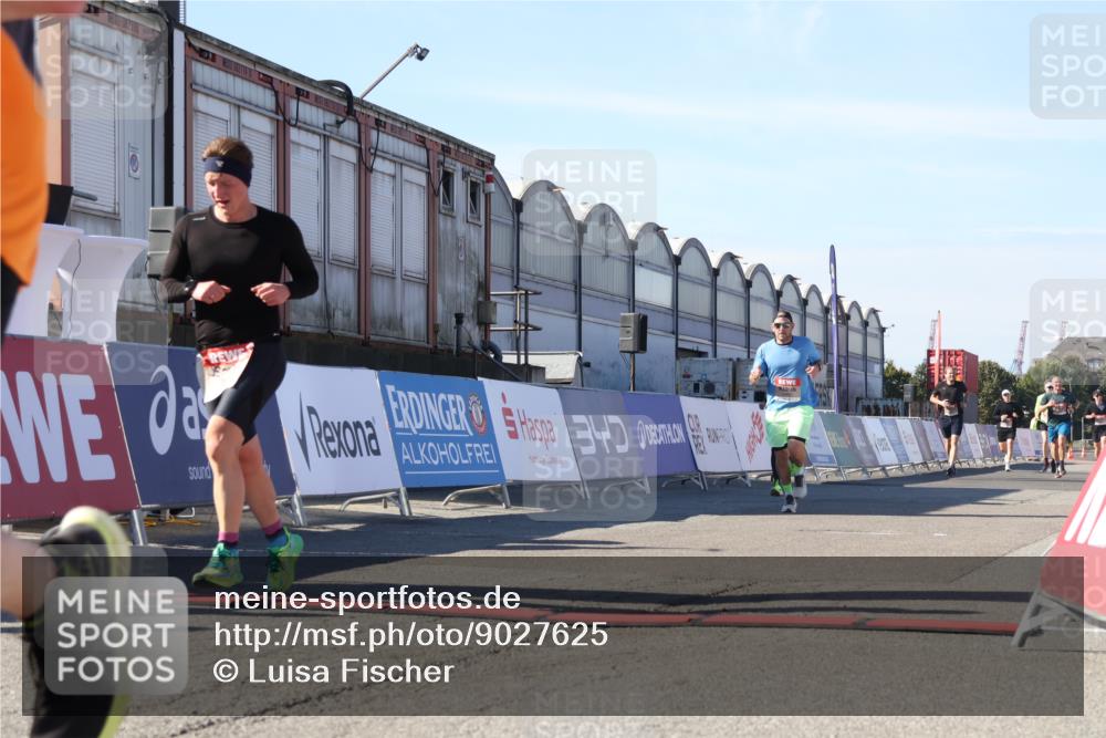 03.10.2025 - Köhlbrandbrückenlauf Luisa Fischer http://msf.ph/oto/9027625 03.10.2025 12:57:46 Ziel 4032, 4037, 4076, 5669, 5960, 6371, 6809 meine-sportfotos.de