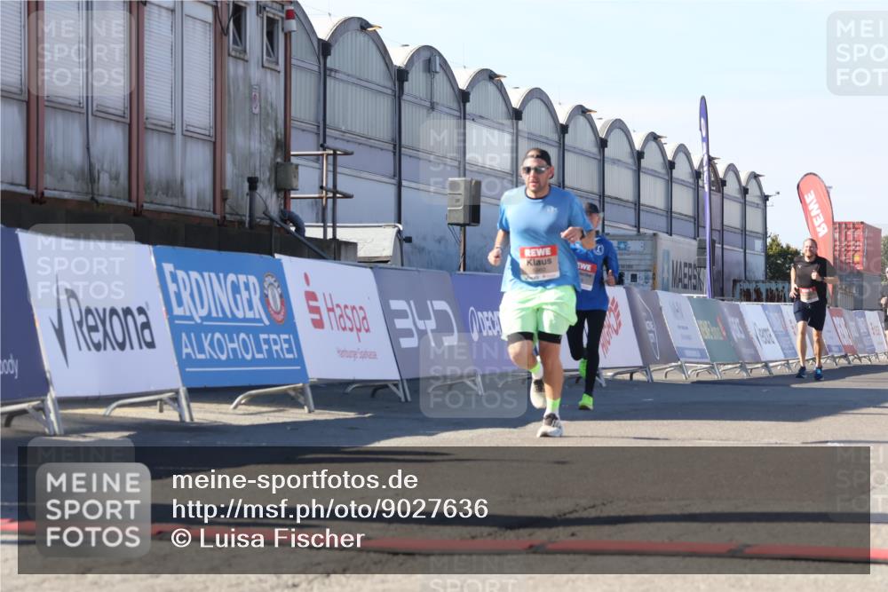 03.10.2025 - Köhlbrandbrückenlauf Luisa Fischer http://msf.ph/oto/9027636 03.10.2025 12:57:47 Ziel 4032, 4037, 4076, 5669, 5960, 6371, 6809 meine-sportfotos.de
