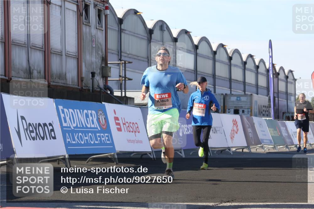 03.10.2025 - Köhlbrandbrückenlauf Luisa Fischer http://msf.ph/oto/9027650 03.10.2025 12:57:47 Ziel 4032, 4037, 4076, 5669, 5960, 6371, 6809 meine-sportfotos.de