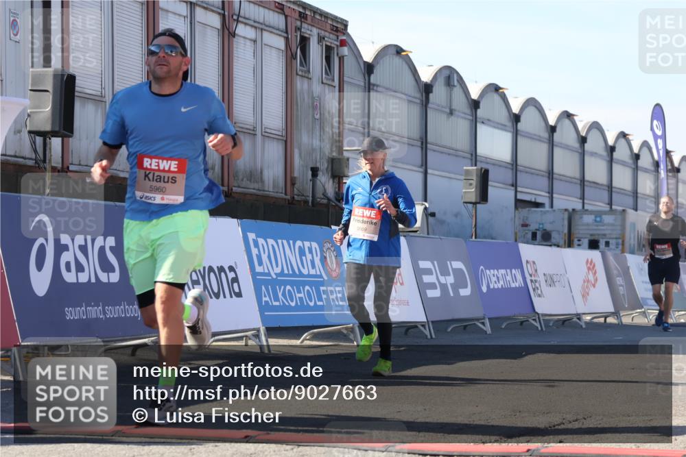 03.10.2025 - Köhlbrandbrückenlauf Luisa Fischer http://msf.ph/oto/9027663 03.10.2025 12:57:49 Ziel 4032, 4037, 4102, 4654, 5669, 5960, 5961, 6371, 6809 meine-sportfotos.de