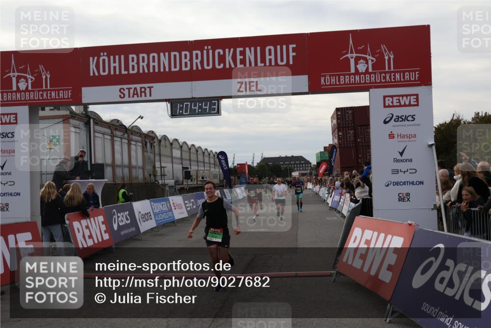 03.10.2025 - Köhlbrandbrückenlauf Julia Fischer http://msf.ph/oto/9027682 03.10.2025 16:04:43 Ziel 7147, 7192, 7248, 7455, 7526, 8254, 8825, 8937, 9696 meine-sportfotos.de
