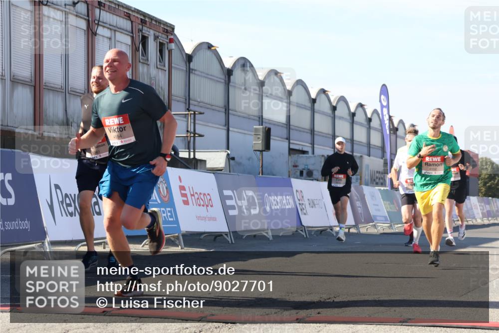 03.10.2025 - Köhlbrandbrückenlauf Luisa Fischer http://msf.ph/oto/9027701 03.10.2025 12:57:53 Ziel 4037, 4046, 4102, 4654, 5669, 5960, 5961, 6371, 6518, 6519, 6520 meine-sportfotos.de