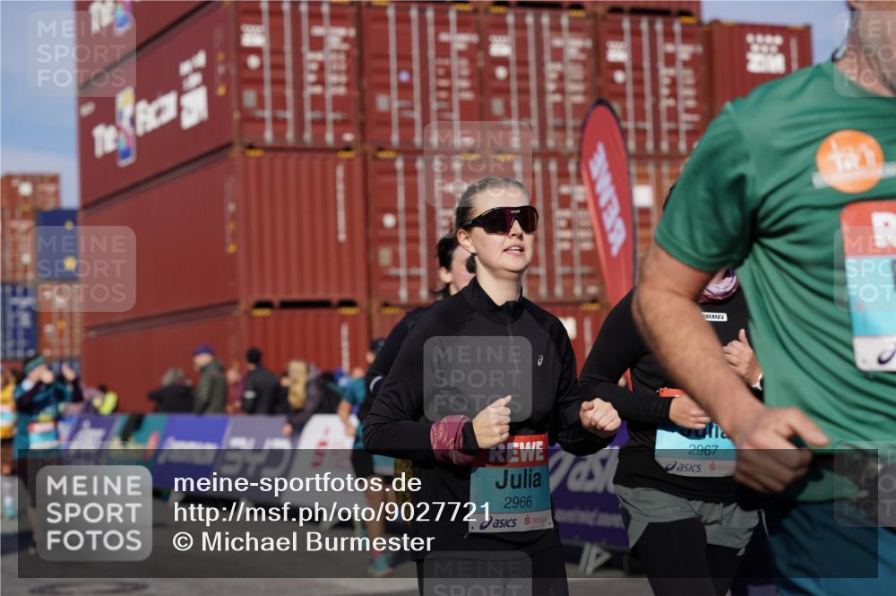 03.10.2025 - Köhlbrandbrückenlauf Michael Burmester http://msf.ph/oto/9027721 03.10.2025 10:31:46 Ziel 1700, 1867, 2265, 2272, 2332, 2379, 2491, 2595, 2596, 2634, 2830, 2966, 2967, 3122 meine-sportfotos.de