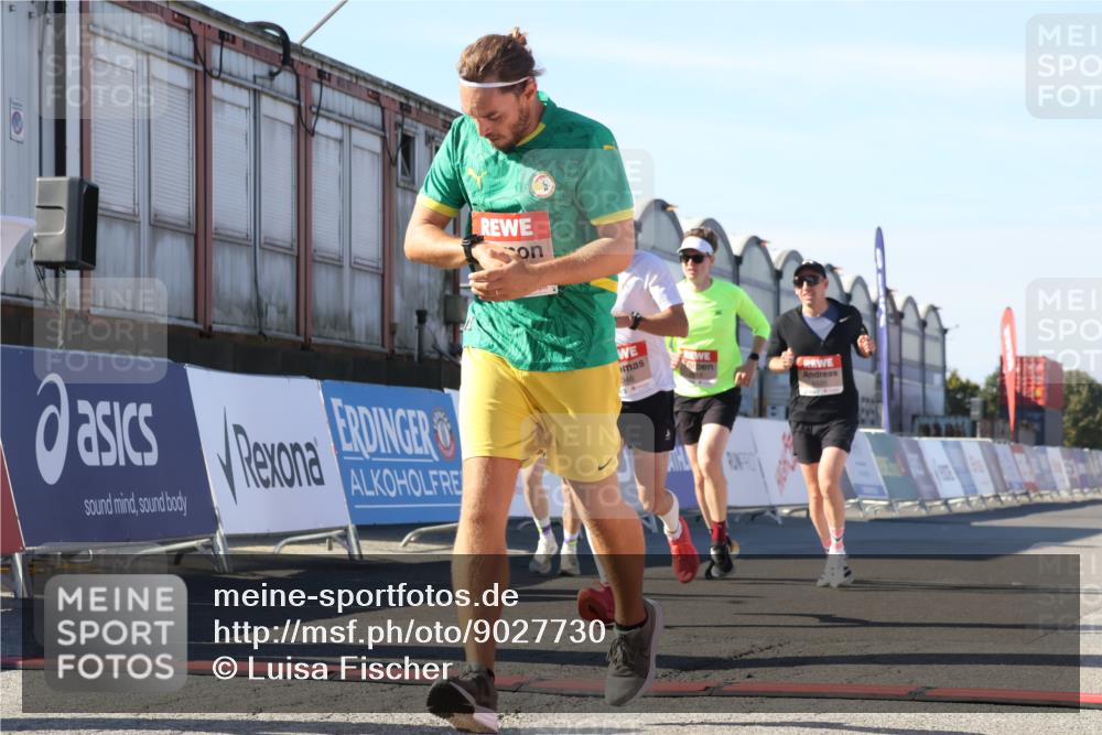 03.10.2025 - Köhlbrandbrückenlauf Luisa Fischer http://msf.ph/oto/9027730 03.10.2025 12:57:55 Ziel 4037, 4046, 4102, 4654, 5669, 5960, 5961, 6371, 6518, 6519, 6520 meine-sportfotos.de