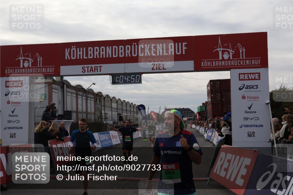 03.10.2025 - Köhlbrandbrückenlauf Julia Fischer http://msf.ph/oto/9027733 03.10.2025 16:04:50 Ziel 7006, 7132, 7147, 7192, 7248, 7425, 7513, 7526, 7568, 8254, 9176, 9696 meine-sportfotos.de
