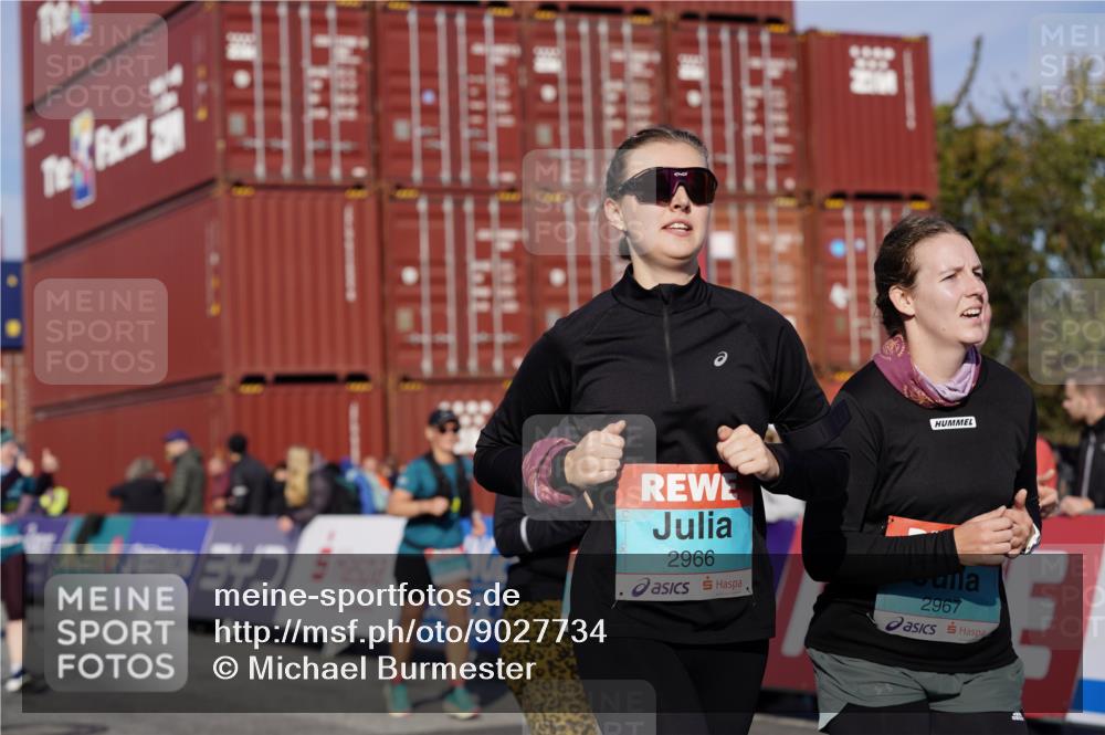 03.10.2025 - Köhlbrandbrückenlauf Michael Burmester http://msf.ph/oto/9027734 03.10.2025 10:31:46 Ziel 1700, 1867, 2265, 2272, 2332, 2379, 2491, 2595, 2596, 2634, 2830, 2966, 2967, 3122 meine-sportfotos.de