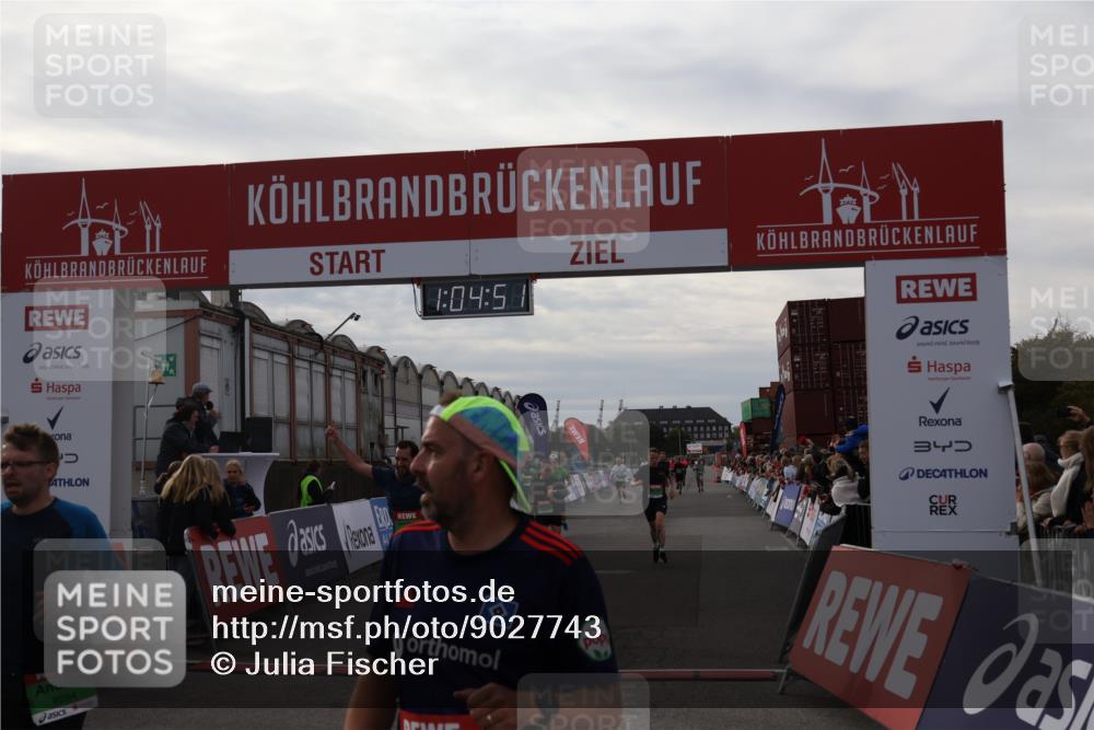 03.10.2025 - Köhlbrandbrückenlauf Julia Fischer http://msf.ph/oto/9027743 03.10.2025 16:04:51 Ziel 7006, 7132, 7147, 7192, 7222, 7248, 7425, 7513, 7526, 7568, 8254, 9176, 9696 meine-sportfotos.de