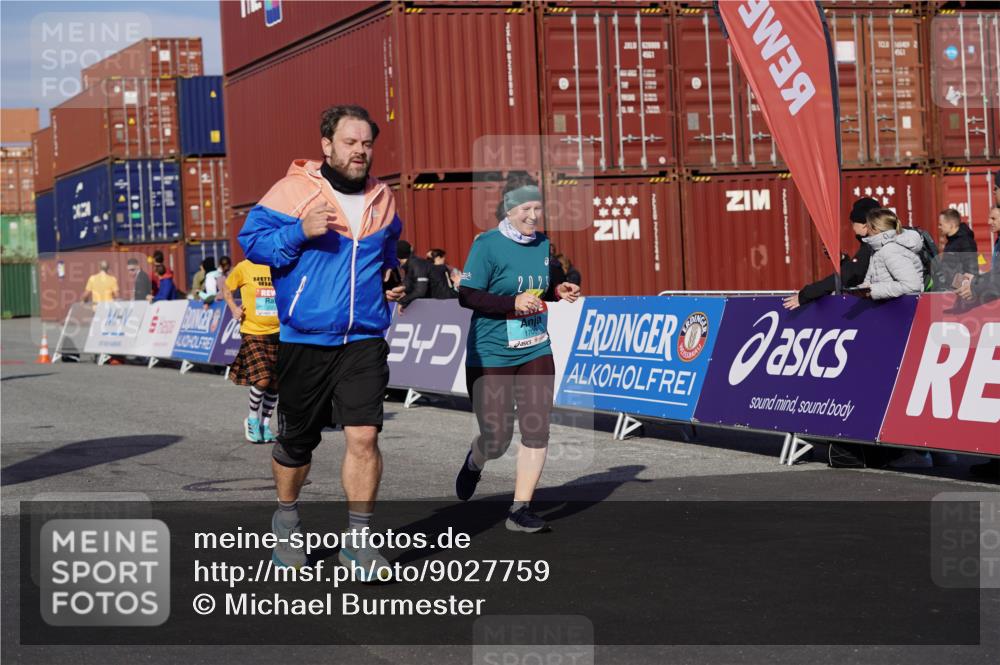 03.10.2025 - Köhlbrandbrückenlauf Michael Burmester http://msf.ph/oto/9027759 03.10.2025 10:31:48 Ziel 1700, 1867, 2265, 2332, 2379, 2491, 2595, 2596, 2634, 2830, 3122 meine-sportfotos.de
