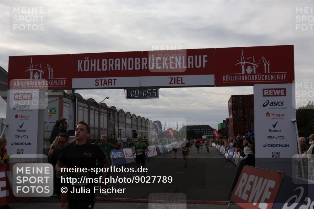 03.10.2025 - Köhlbrandbrückenlauf Julia Fischer http://msf.ph/oto/9027789 03.10.2025 16:04:55 Ziel 7006, 7132, 7147, 7192, 7222, 7425, 7513, 7526, 7568, 8254, 9176, 9584, 9696 meine-sportfotos.de