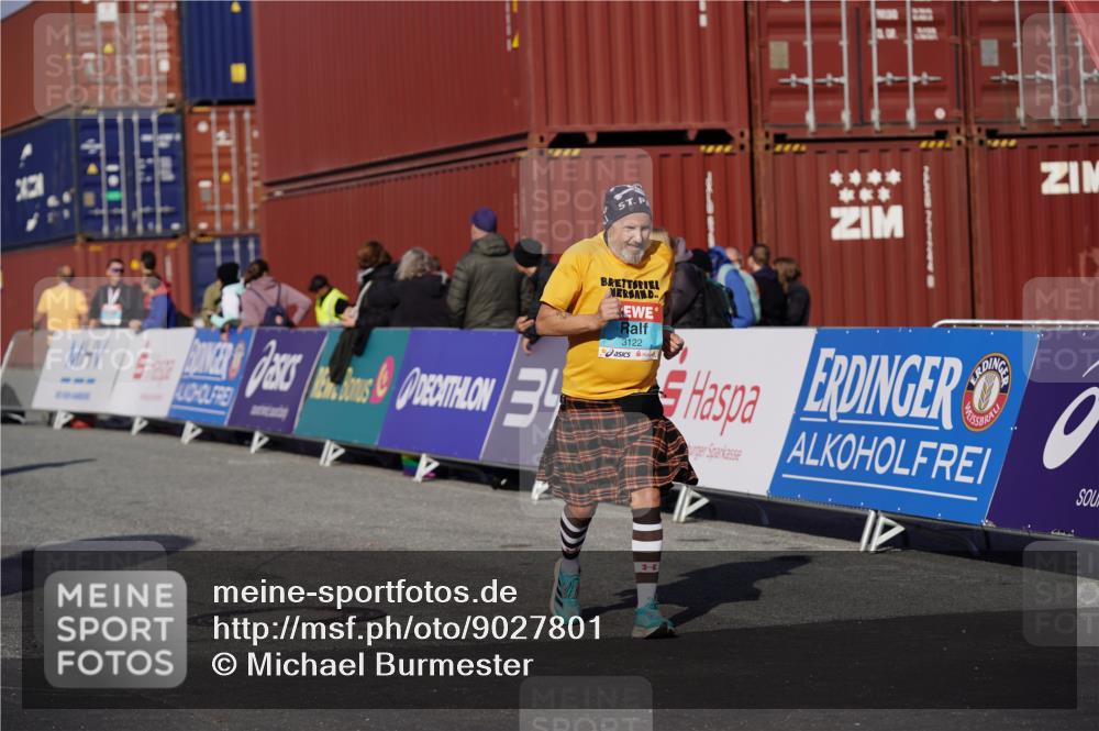 03.10.2025 - Köhlbrandbrückenlauf Michael Burmester http://msf.ph/oto/9027801 03.10.2025 10:31:50 Ziel 1700, 1867, 2491, 2830, 3122 meine-sportfotos.de