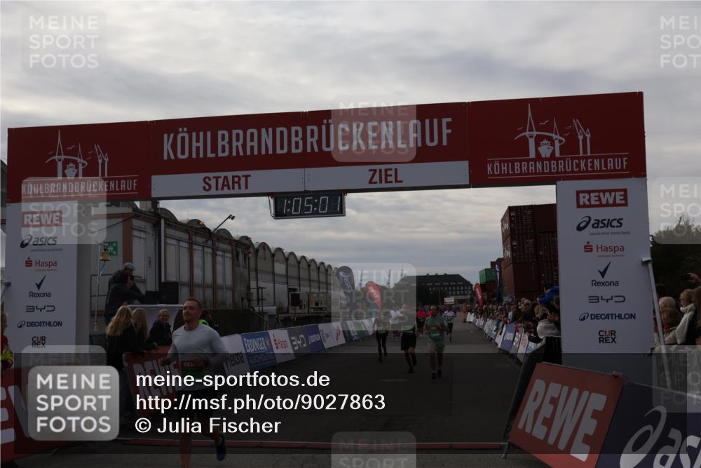 03.10.2025 - Köhlbrandbrückenlauf Julia Fischer http://msf.ph/oto/9027863 03.10.2025 16:05:01 Ziel 7006, 7132, 7168, 7222, 7270, 7425, 7428, 7448, 7513, 7568, 9176, 9584 meine-sportfotos.de