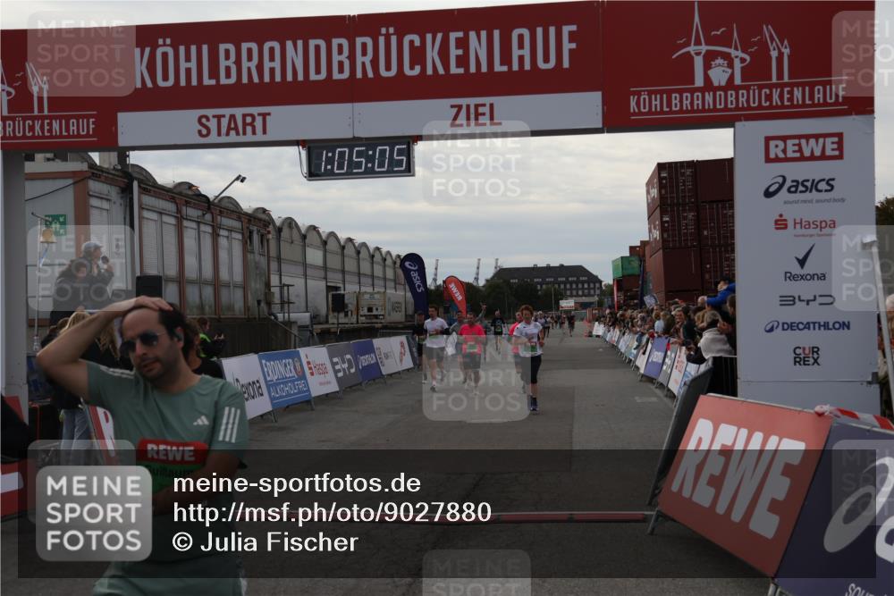03.10.2025 - Köhlbrandbrückenlauf Julia Fischer http://msf.ph/oto/9027880 03.10.2025 16:05:05 Ziel 7132, 7168, 7221, 7222, 7239, 7270, 7428, 7448, 7772, 8779, 9191, 9584 meine-sportfotos.de