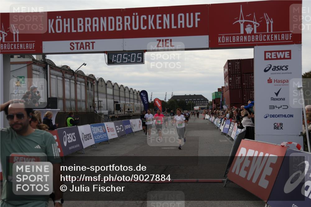 03.10.2025 - Köhlbrandbrückenlauf Julia Fischer http://msf.ph/oto/9027884 03.10.2025 16:05:06 Ziel 7132, 7168, 7221, 7222, 7239, 7270, 7428, 7448, 7772, 8779, 9191, 9584 meine-sportfotos.de