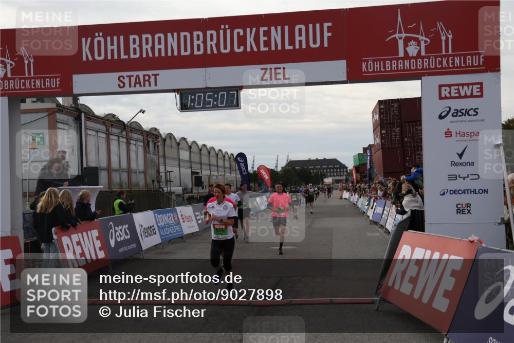 03.10.2025 - Köhlbrandbrückenlauf Julia Fischer http://msf.ph/oto/9027898 03.10.2025 16:05:07 Ziel 7168, 7221, 7222, 7239, 7270, 7428, 7448, 7772, 8779, 8995, 9114, 9191, 9584 meine-sportfotos.de
