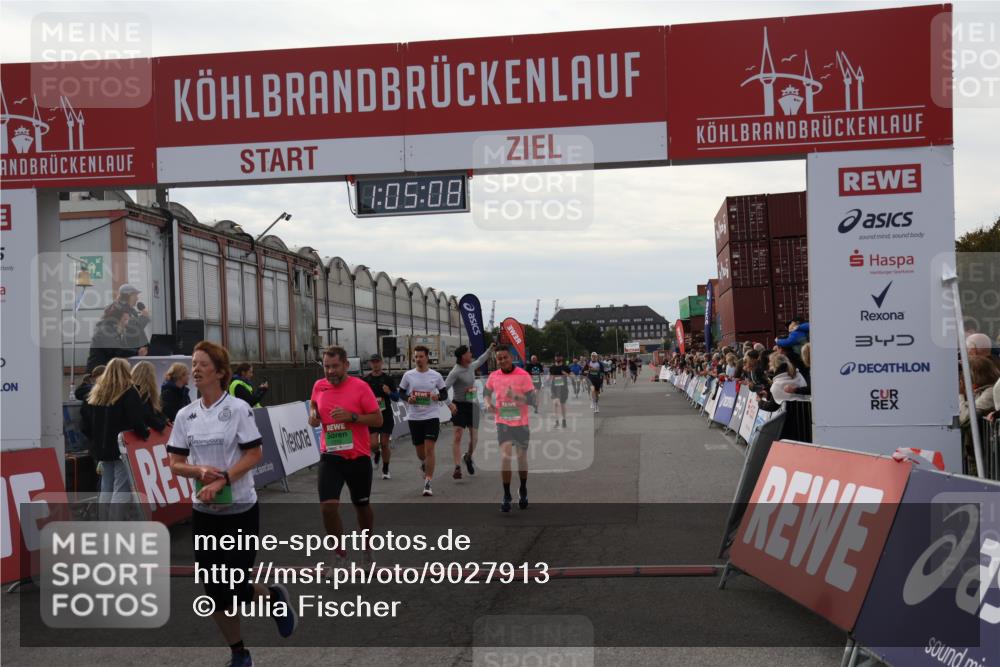 03.10.2025 - Köhlbrandbrückenlauf Julia Fischer http://msf.ph/oto/9027913 03.10.2025 16:05:08 Ziel 7168, 7221, 7239, 7270, 7428, 7448, 7772, 8779, 8995, 9114, 9191, 9584 meine-sportfotos.de