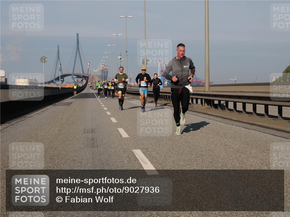 03.10.2025 - Köhlbrandbrückenlauf Fabian Wolf http://msf.ph/oto/9027936 03.10.2025 09:43:28 Position 3  meine-sportfotos.de