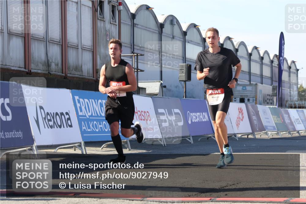 03.10.2025 - Köhlbrandbrückenlauf Luisa Fischer http://msf.ph/oto/9027949 03.10.2025 12:58:19 Ziel 4083, 4099, 4248, 4394, 6152, 6717, 6718, 6732, 6741 meine-sportfotos.de