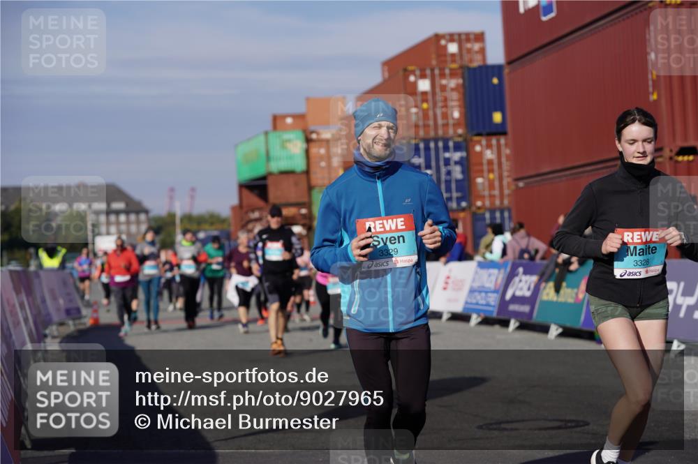 03.10.2025 - Köhlbrandbrückenlauf Michael Burmester http://msf.ph/oto/9027965 03.10.2025 10:32:11 Ziel 2116, 2159, 2184, 2212, 2365, 2433, 2436, 2470, 2569, 2599, 3033, 3328, 3329 meine-sportfotos.de