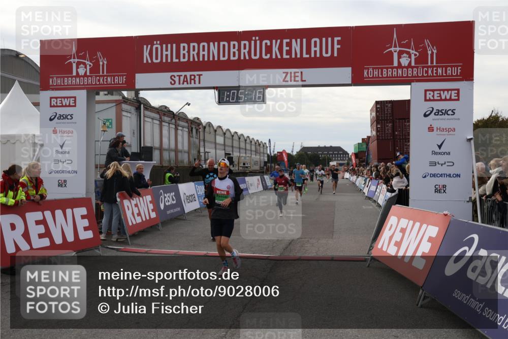 03.10.2025 - Köhlbrandbrückenlauf Julia Fischer http://msf.ph/oto/9028006 03.10.2025 16:05:16 Ziel 7201, 7207, 7221, 7239, 7403, 7422, 7448, 7772, 8779, 8995, 9114, 9191, 9421, 9422, 9592, 9690 meine-sportfotos.de