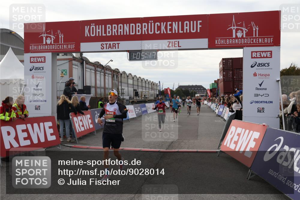 03.10.2025 - Köhlbrandbrückenlauf Julia Fischer http://msf.ph/oto/9028014 03.10.2025 16:05:17 Ziel 7201, 7207, 7221, 7239, 7403, 7422, 7448, 7772, 8779, 8995, 9114, 9191, 9421, 9422, 9592, 9627, 9690 meine-sportfotos.de