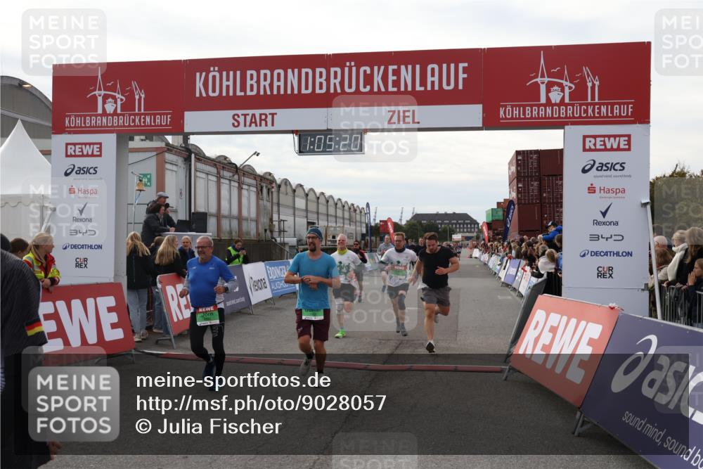 03.10.2025 - Köhlbrandbrückenlauf Julia Fischer http://msf.ph/oto/9028057 03.10.2025 16:05:21 Ziel 7201, 7207, 7403, 7422, 7473, 7643, 8099, 8995, 9114, 9421, 9422, 9475, 9592, 9627, 9690 meine-sportfotos.de