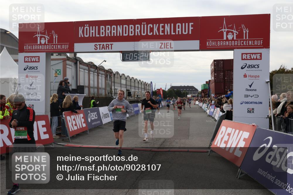 03.10.2025 - Köhlbrandbrückenlauf Julia Fischer http://msf.ph/oto/9028107 03.10.2025 16:05:25 Ziel 7201, 7207, 7403, 7422, 7473, 7643, 8099, 9127, 9421, 9422, 9475, 9499, 9592, 9627, 9690 meine-sportfotos.de