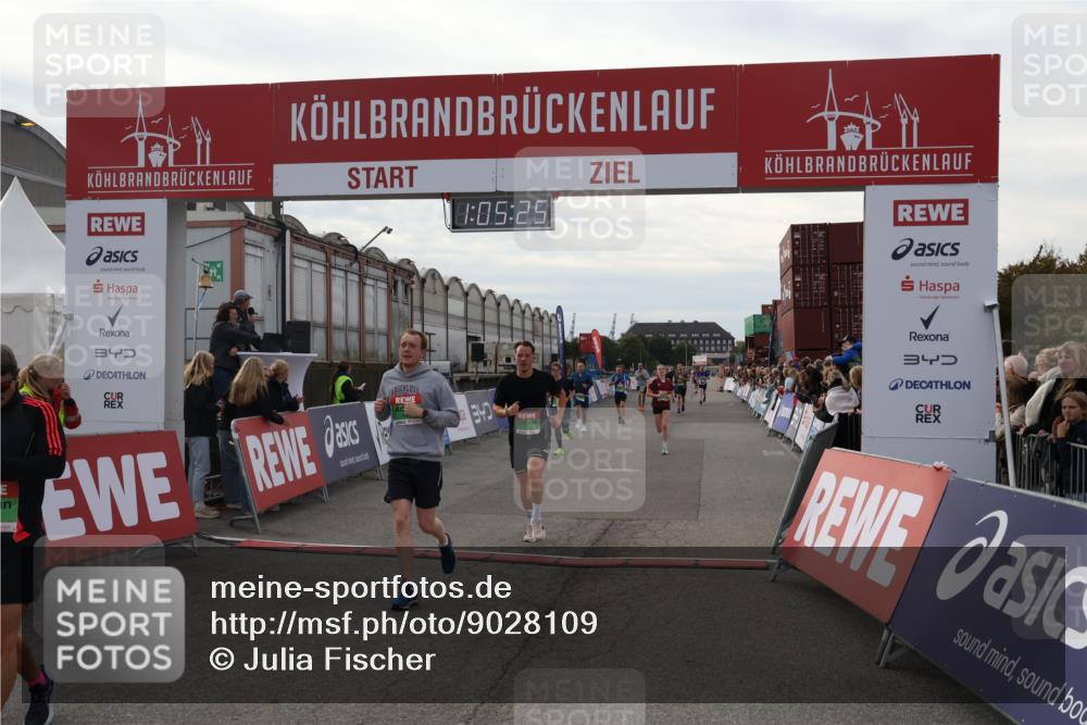 03.10.2025 - Köhlbrandbrückenlauf Julia Fischer http://msf.ph/oto/9028109 03.10.2025 16:05:25 Ziel 7201, 7207, 7403, 7422, 7473, 7643, 8099, 9127, 9421, 9422, 9475, 9499, 9592, 9627, 9690 meine-sportfotos.de