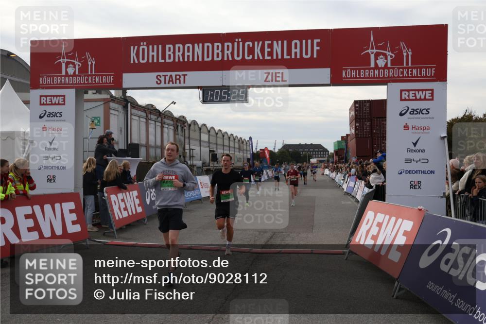 03.10.2025 - Köhlbrandbrückenlauf Julia Fischer http://msf.ph/oto/9028112 03.10.2025 16:05:25 Ziel 7201, 7207, 7403, 7422, 7473, 7643, 8099, 9127, 9421, 9422, 9475, 9499, 9592, 9627, 9690 meine-sportfotos.de