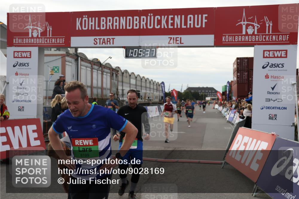 03.10.2025 - Köhlbrandbrückenlauf Julia Fischer http://msf.ph/oto/9028169 03.10.2025 16:05:38 Ziel 7031, 7151, 7213, 7241, 7394, 7546, 8199, 9127, 9299, 9317, 9499, 9669 meine-sportfotos.de