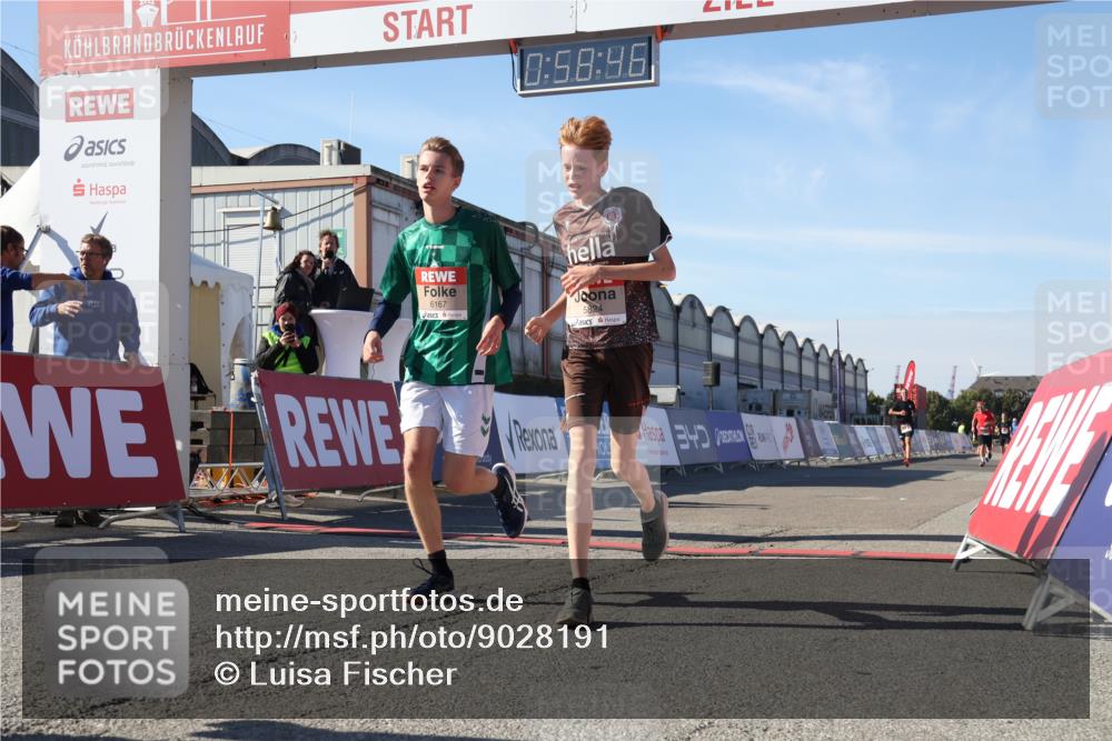 03.10.2025 - Köhlbrandbrückenlauf Luisa Fischer http://msf.ph/oto/9028191 03.10.2025 12:58:45 Ziel 4148, 4241, 5824, 6167 meine-sportfotos.de