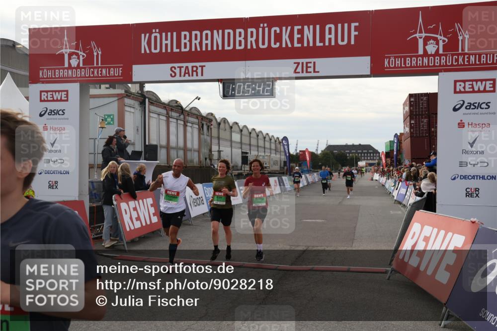 03.10.2025 - Köhlbrandbrückenlauf Julia Fischer http://msf.ph/oto/9028218 03.10.2025 16:05:42 Ziel 7031, 7151, 7213, 7241, 7394, 7546, 7547, 8199, 8966, 9299, 9317, 9669 meine-sportfotos.de