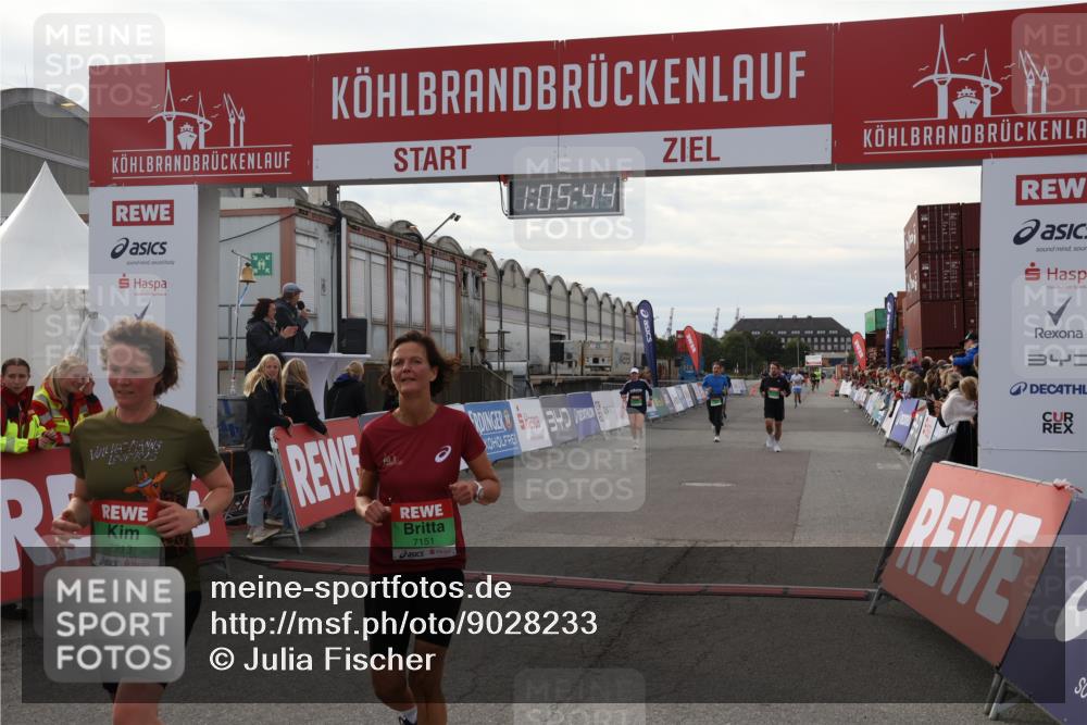 03.10.2025 - Köhlbrandbrückenlauf Julia Fischer http://msf.ph/oto/9028233 03.10.2025 16:05:44 Ziel 7031, 7151, 7213, 7394, 7546, 7547, 8199, 8966, 9299, 9317, 9489, 9566, 9669 meine-sportfotos.de