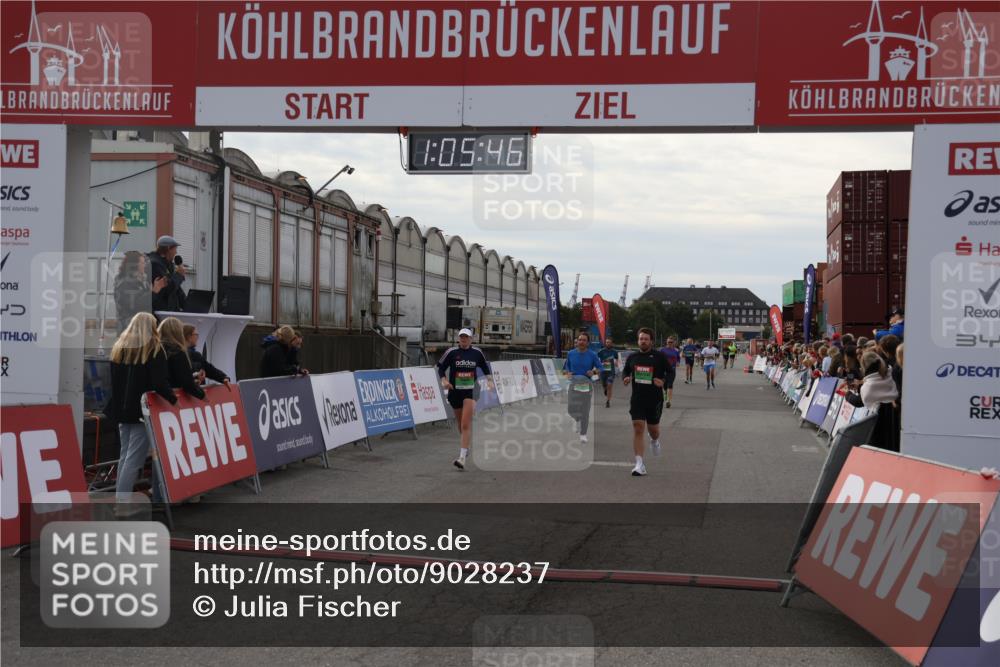 03.10.2025 - Köhlbrandbrückenlauf Julia Fischer http://msf.ph/oto/9028237 03.10.2025 16:05:46 Ziel 7031, 7151, 7213, 7394, 7546, 7547, 7646, 8924, 8966, 9299, 9317, 9489, 9566 meine-sportfotos.de