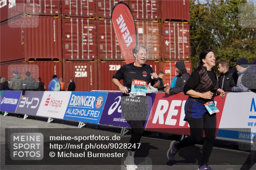 03.10.2025 - Köhlbrandbrückenlauf Michael Burmester http://msf.ph/oto/9028247 03.10.2025 10:32:27 Ziel 1749, 1923, 2041, 2085, 2316, 3076, 3077, 3737 meine-sportfotos.de