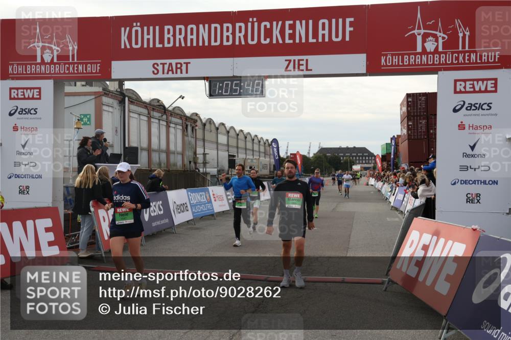03.10.2025 - Köhlbrandbrückenlauf Julia Fischer http://msf.ph/oto/9028262 03.10.2025 16:05:48 Ziel 7031, 7151, 7213, 7394, 7546, 7547, 7646, 8924, 8966, 9317, 9489, 9566 meine-sportfotos.de