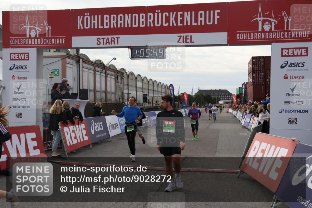 03.10.2025 - Köhlbrandbrückenlauf Julia Fischer http://msf.ph/oto/9028272 03.10.2025 16:05:49 Ziel 7031, 7151, 7213, 7394, 7547, 7646, 8924, 8966, 9317, 9489, 9566 meine-sportfotos.de