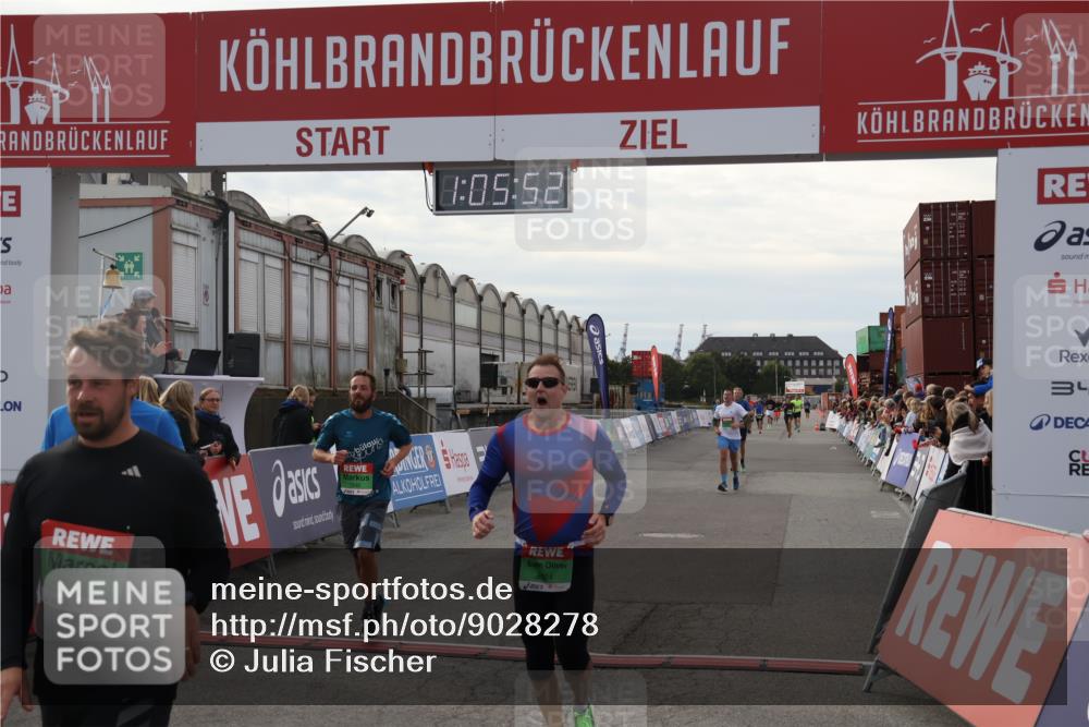 03.10.2025 - Köhlbrandbrückenlauf Julia Fischer http://msf.ph/oto/9028278 03.10.2025 16:05:52 Ziel 7151, 7213, 7547, 7646, 8616, 8924, 8966, 9102, 9489, 9566 meine-sportfotos.de