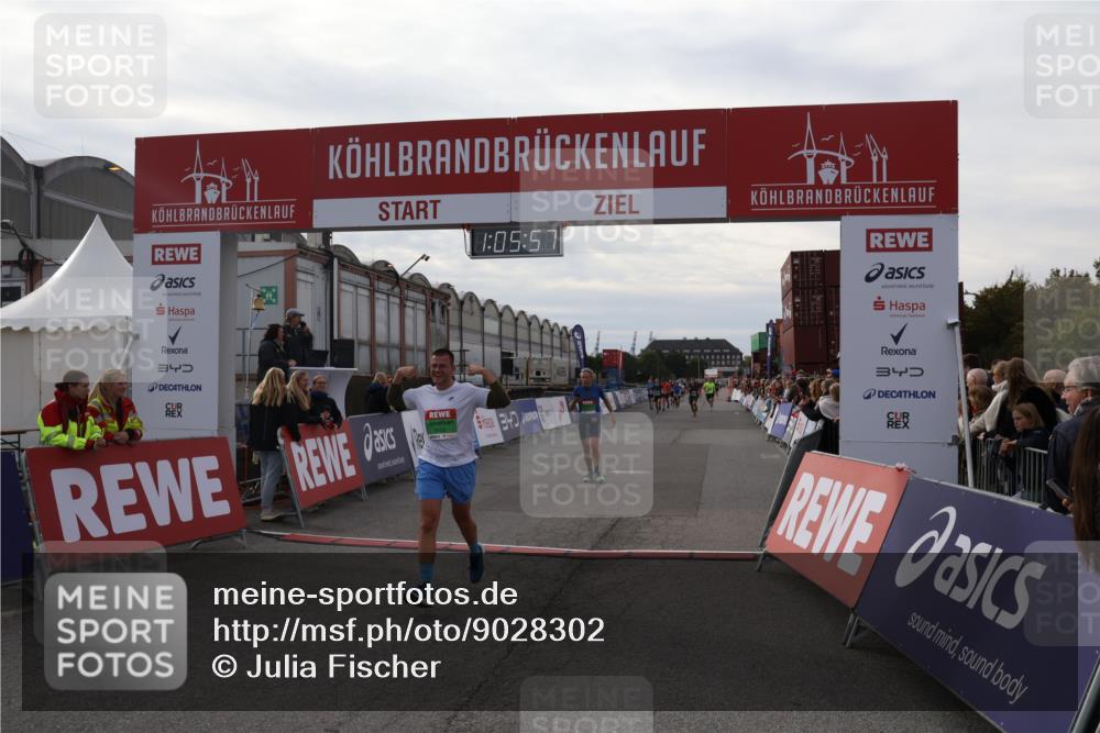 03.10.2025 - Köhlbrandbrückenlauf Julia Fischer http://msf.ph/oto/9028302 03.10.2025 16:05:57 Ziel 7547, 7646, 8616, 8924, 8966, 9102, 9489, 9566 meine-sportfotos.de
