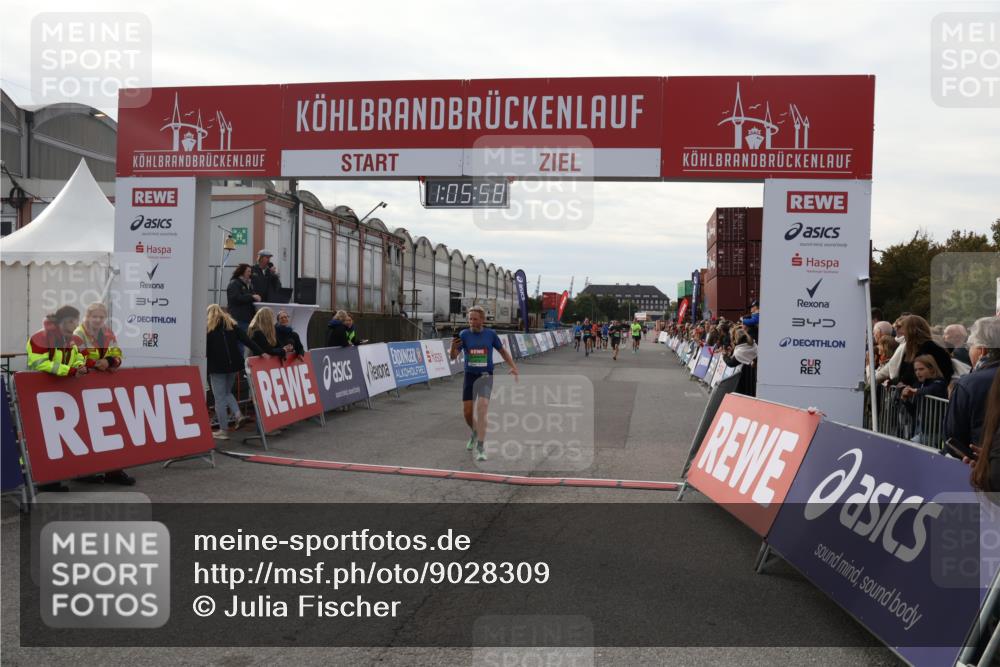 03.10.2025 - Köhlbrandbrückenlauf Julia Fischer http://msf.ph/oto/9028309 03.10.2025 16:05:58 Ziel 7646, 8616, 8924, 8966, 9102, 9489, 9566 meine-sportfotos.de