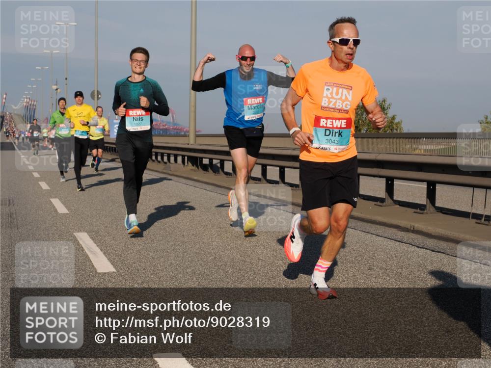 03.10.2025 - Köhlbrandbrückenlauf Fabian Wolf http://msf.ph/oto/9028319 03.10.2025 09:43:42 Position 3 1027, 3593, 3043 meine-sportfotos.de