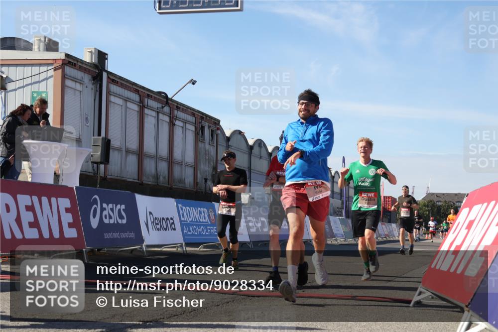 03.10.2025 - Köhlbrandbrückenlauf Luisa Fischer http://msf.ph/oto/9028334 03.10.2025 12:59:18 Ziel 4108, 4164, 4226, 4371, 4441, 4940, 5967, 6036, 6154, 6390, 6391, 6478, 6484, 6493, 6609 meine-sportfotos.de