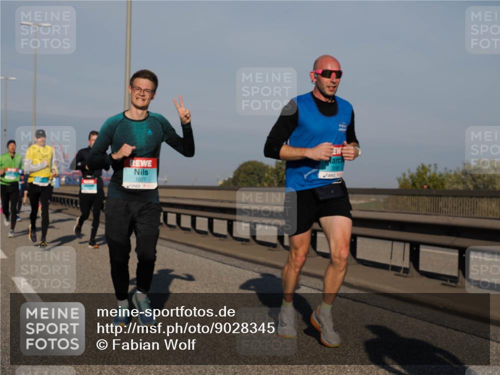 03.10.2025 - Köhlbrandbrückenlauf Fabian Wolf http://msf.ph/oto/9028345 03.10.2025 09:43:43 Position 3 1027, 3599 meine-sportfotos.de
