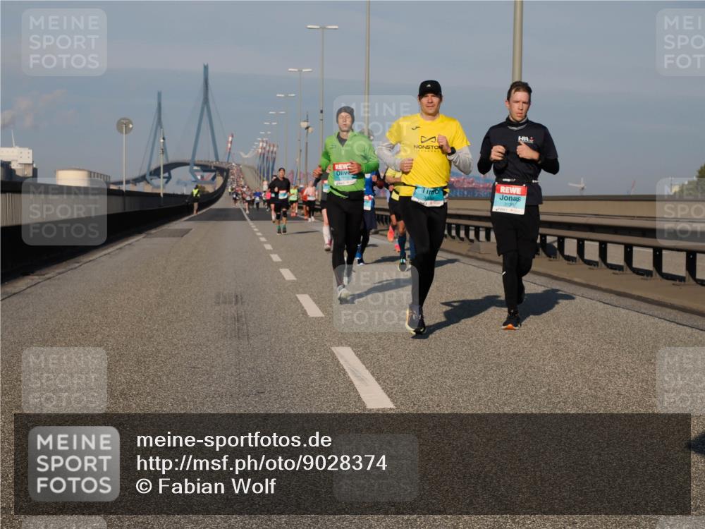 03.10.2025 - Köhlbrandbrückenlauf Fabian Wolf http://msf.ph/oto/9028374 03.10.2025 09:43:44 Position 3 70, 3136 meine-sportfotos.de