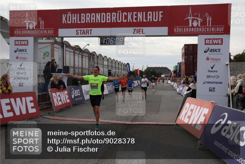 03.10.2025 - Köhlbrandbrückenlauf Julia Fischer http://msf.ph/oto/9028378 03.10.2025 16:06:08 Ziel 7296, 7343, 7610, 8539, 8616, 8813, 8886, 9100, 9378, 9451, 9468, 9596, 9626, 9633 meine-sportfotos.de